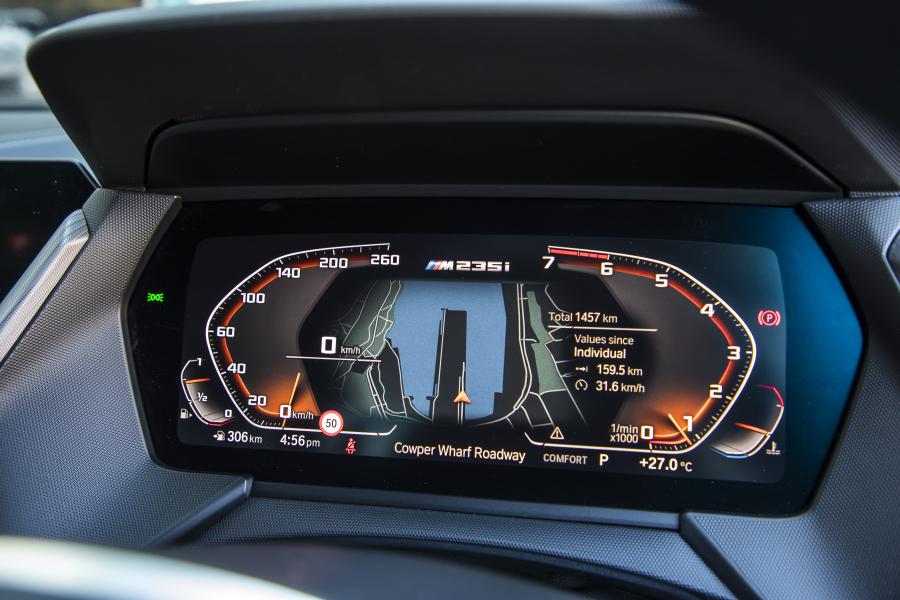 Панель приборов BMW M235i xDrive Gran Coupe (F44) 2019 года  (AU) (фото 19 из 40)